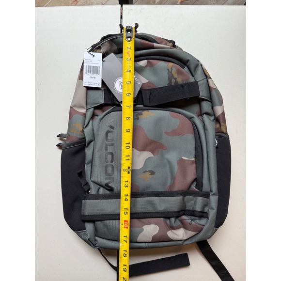 Volcom Everstone Skate Backpack Camouflage OSFM Padded Laptop Sleeve - Picture 2 of 6